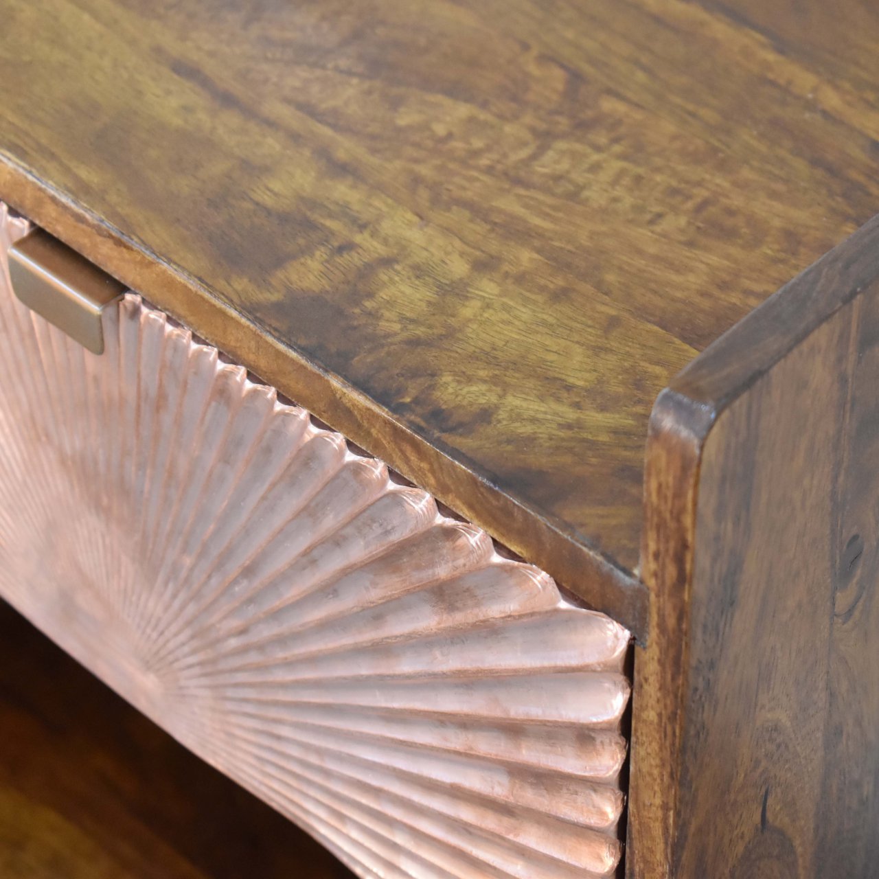 Szafka nocna Artisan In1623 – naturalne materiały dobrane przez Artisan, wykończenie kasztanowe - Image 4