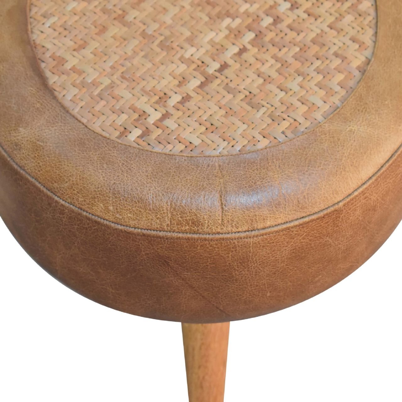 Pufa lub podnóżek Artisan IN3491 – lite drewno mango, wykończenie dębowe - obrazek 4